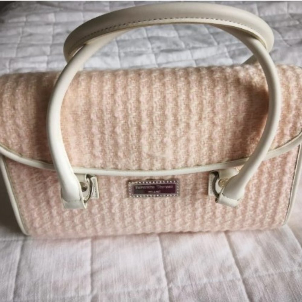 Samantha Thavasa Pink Clothed Bag